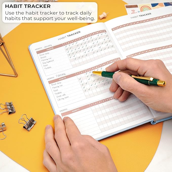 Clever Fox Positivity Journal – Daily Gratitude & Affirmation with Prompts – Motivational Mental Health Notebook with Habit Tracker (Periwinkle)