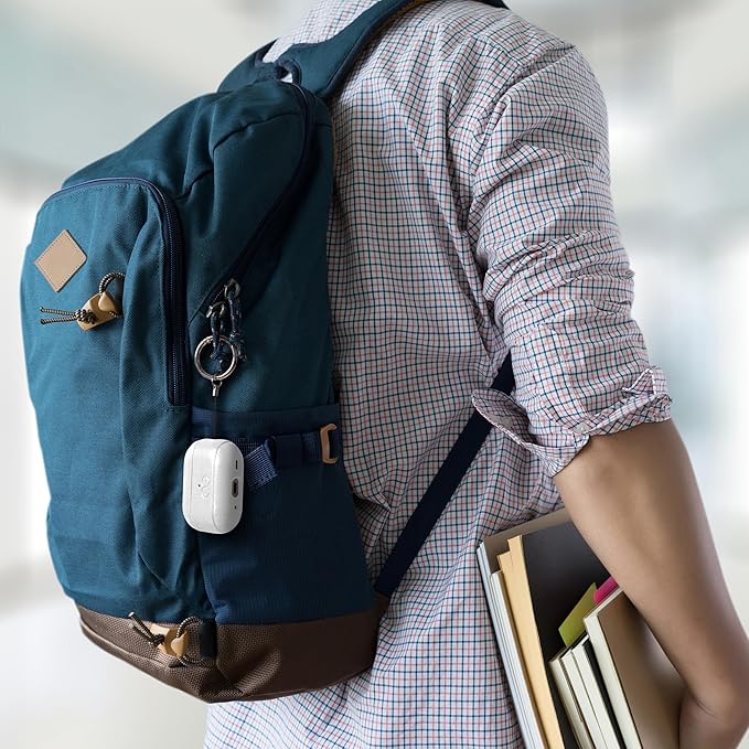 Dreem Om Case Cover with Keychain Clip Compatible with AirPods Pro 2/Pro, Protective One-Piece Hard Shell, Luxury Vegan Leather AirPod Pro Case 2nd/1st Generation with Separate Clip [White]